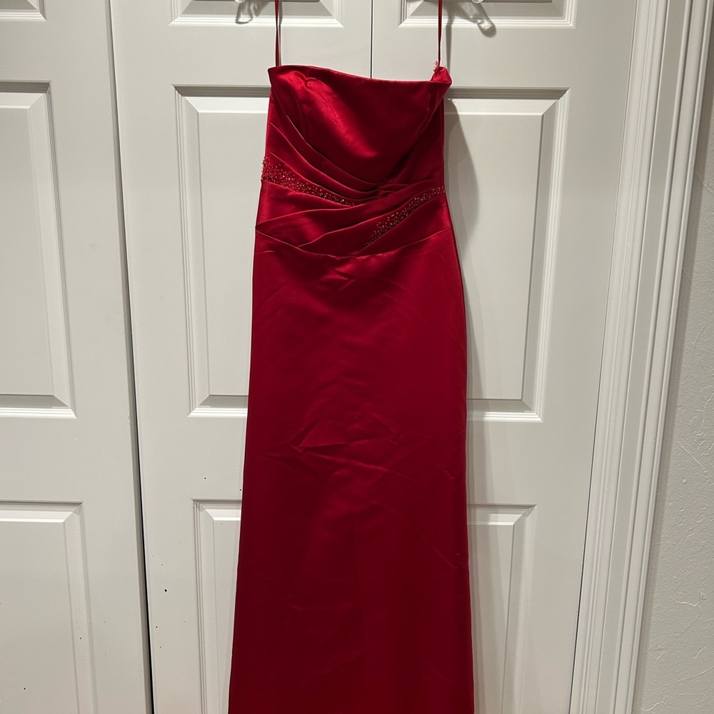 Chic Strapless Red Dress Size 4 EUC